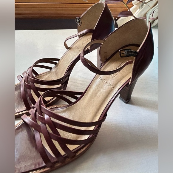 J. Crew Italian Leather Strappy Heels Sz 7 - Picture 9 of 9